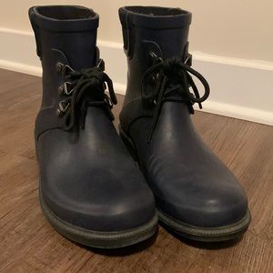 Navy, Chelsea rain boots, Size: 8, Brand: Merona